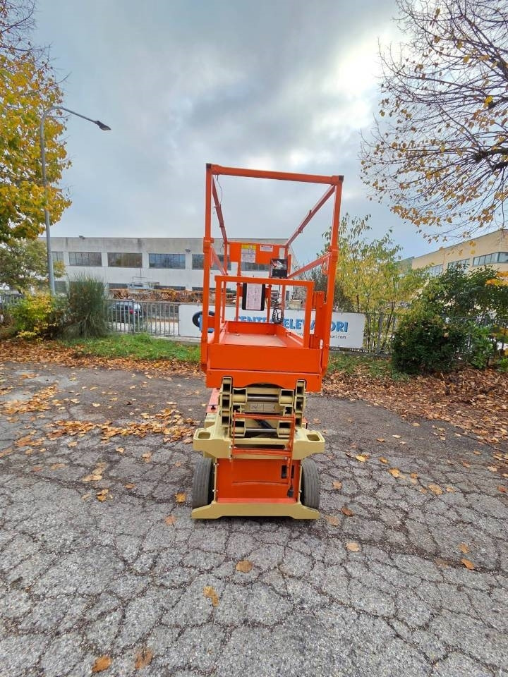 JLG 6 RS - Šķērveida pacēlājs: foto 4 JLG 6 RS - Šķērveida pacēlājs: foto 4