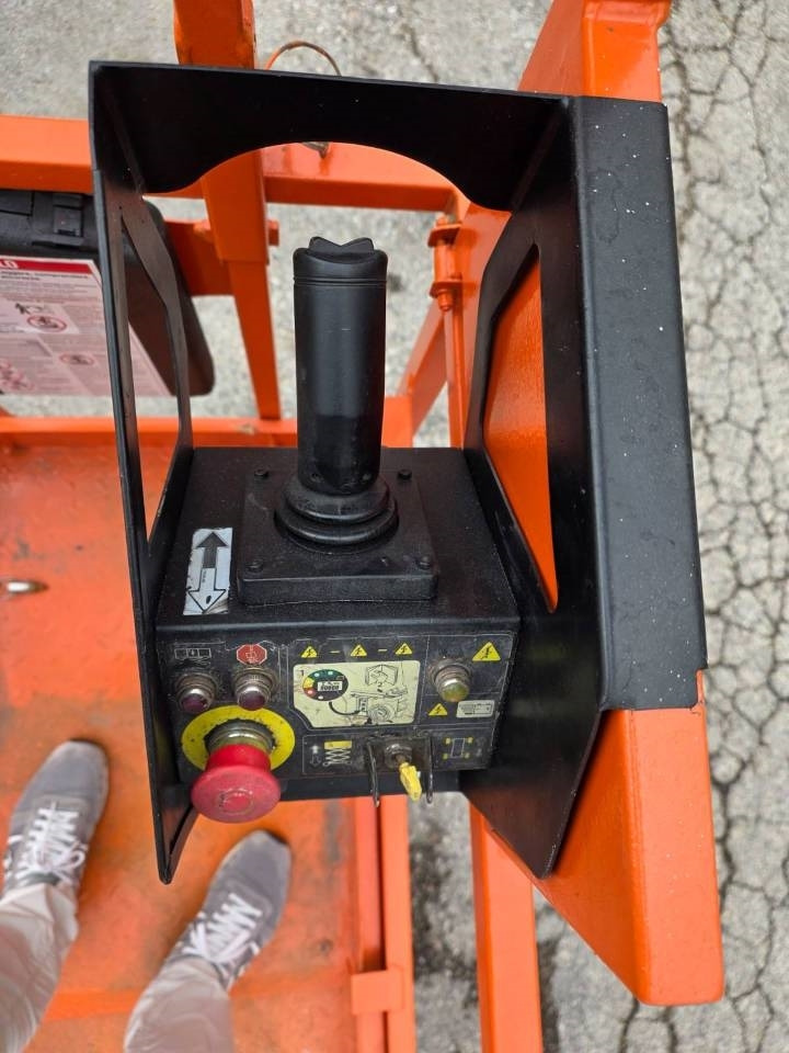 JLG 6 RS - Šķērveida pacēlājs: foto 2 JLG 6 RS - Šķērveida pacēlājs: foto 2