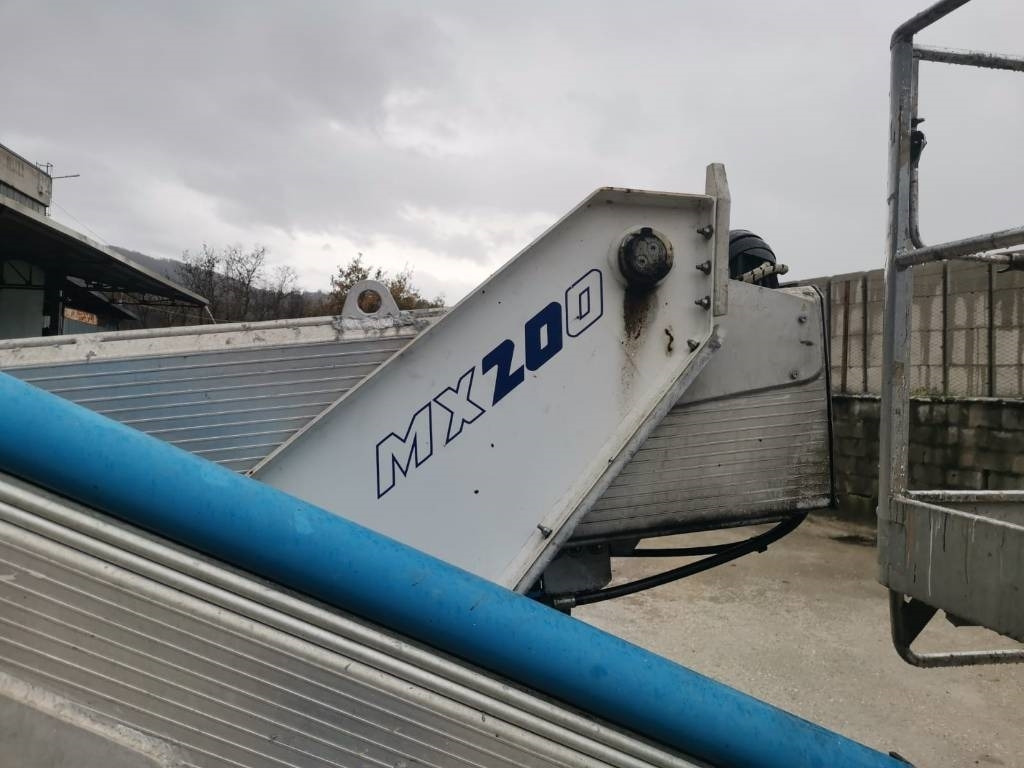 Multitel MX 200 - Autopacēlājs: foto 2 Multitel MX 200 - Autopacēlājs: foto 2