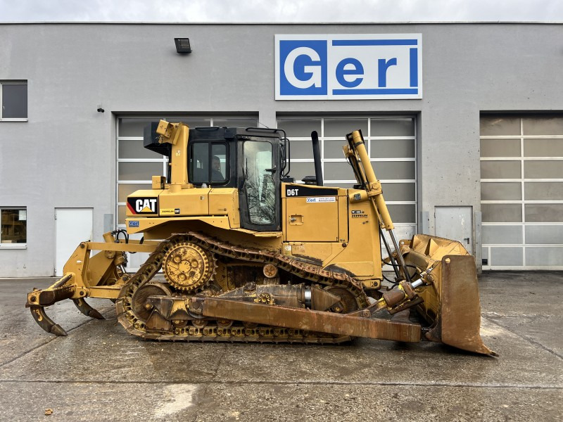 Caterpillar D 6 T (111077) - Buldozers: foto 4 Caterpillar D 6 T (111077) - Buldozers: foto 4