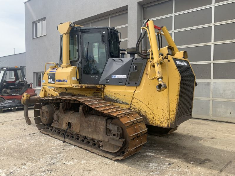 Komatsu D 65 EX-15 (110158) - Buldozers: foto 5 Komatsu D 65 EX-15 (110158) - Buldozers: foto 5
