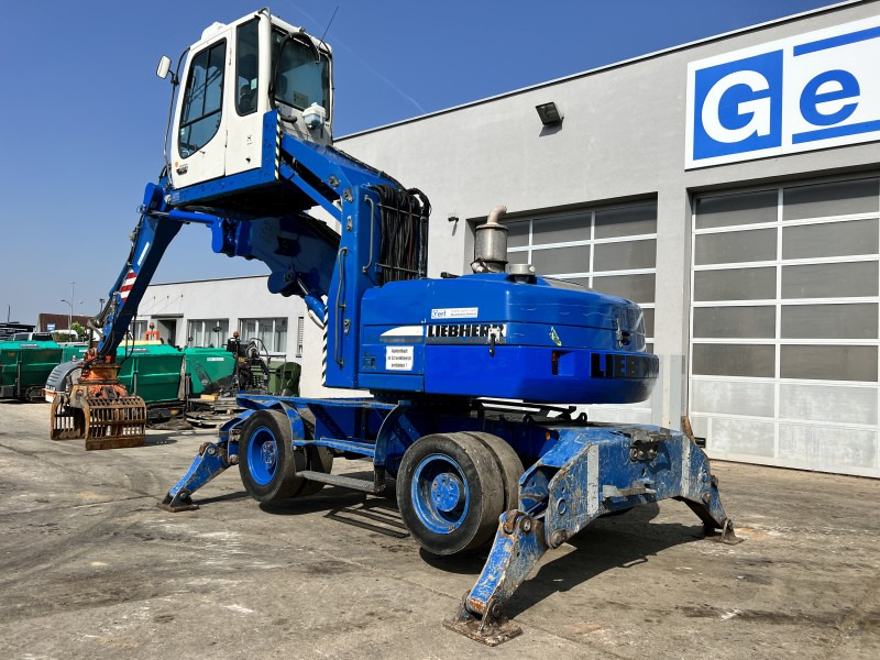 Liebherr A 316 Litronic (110986) - Atkritumu iekrāvējs: foto 4 Liebherr A 316 Litronic (110986) - Atkritumu iekrāvējs: foto 4