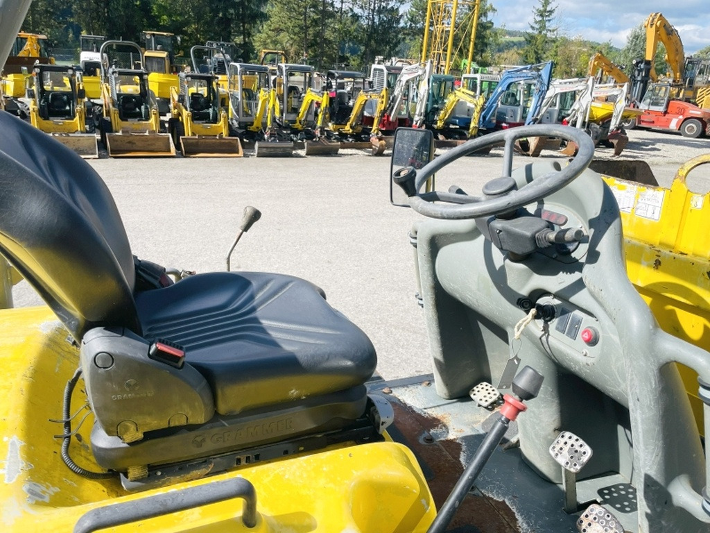 Neuson 4001 (4075) - Mini pašizgāzējs: foto 5 Neuson 4001 (4075) - Mini pašizgāzējs: foto 5