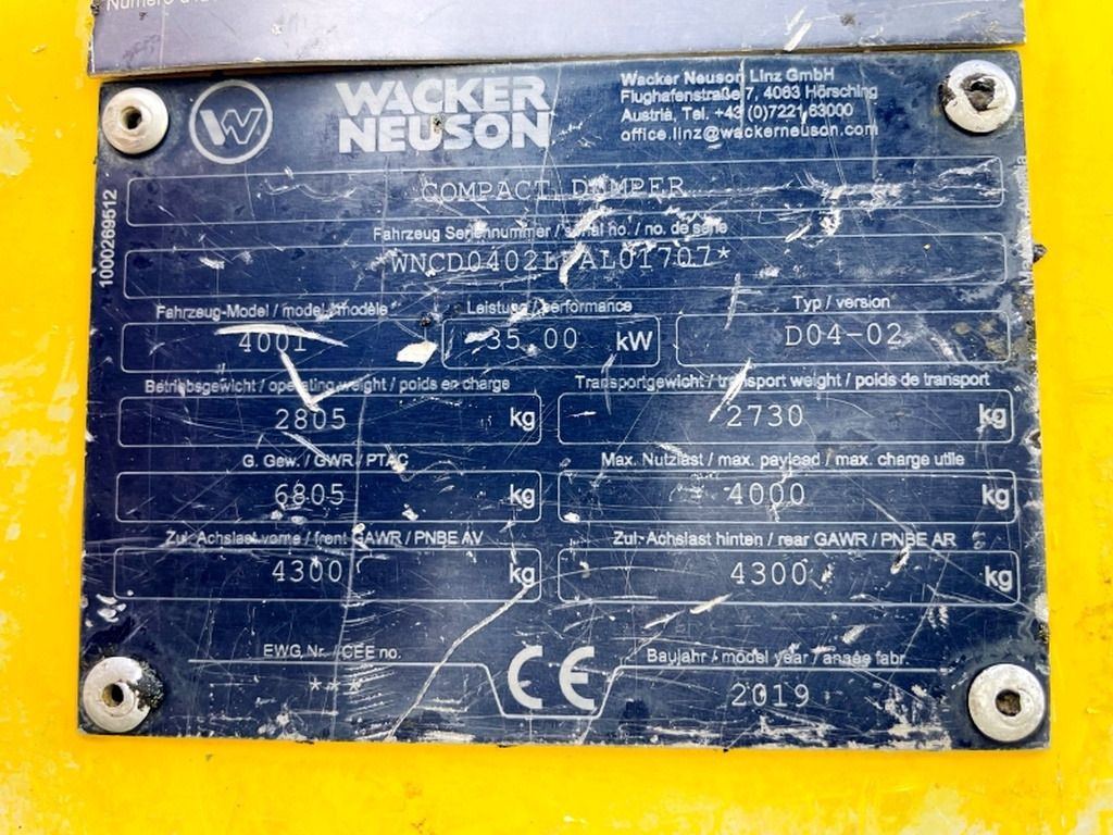 Neuson 4001 (4075) - Mini pašizgāzējs: foto 3 Neuson 4001 (4075) - Mini pašizgāzējs: foto 3