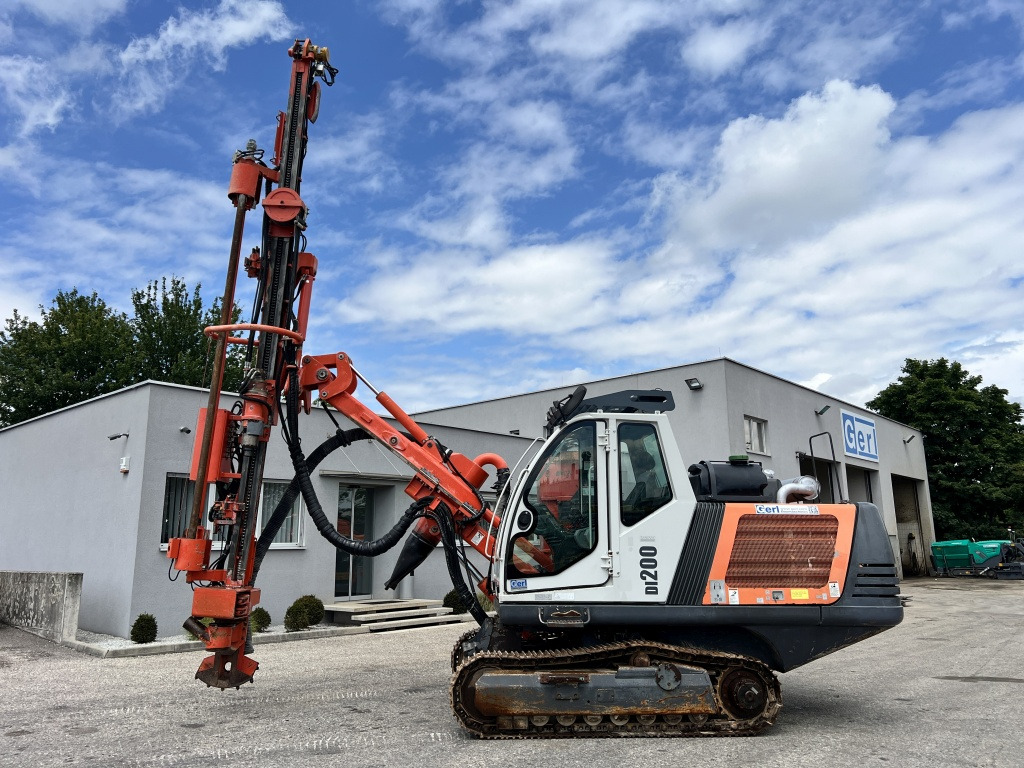 Sandvik DI 200 (111633) - Urbšanas mašīna: foto 1 Sandvik DI 200 (111633) - Urbšanas mašīna: foto 1