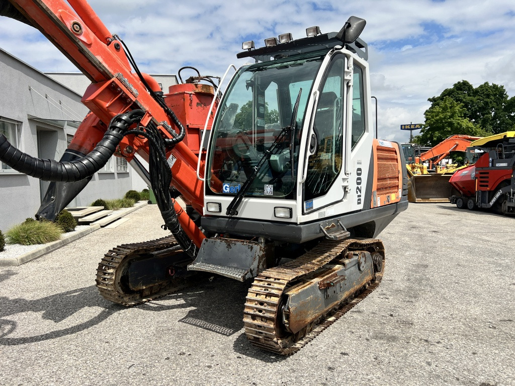 Sandvik DI 200 (111633) - Urbšanas mašīna: foto 4 Sandvik DI 200 (111633) - Urbšanas mašīna: foto 4