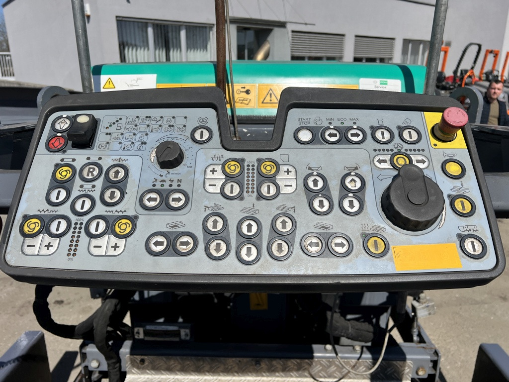 Asfalta klājējs Vögele Super 800-3i (111542): foto 10