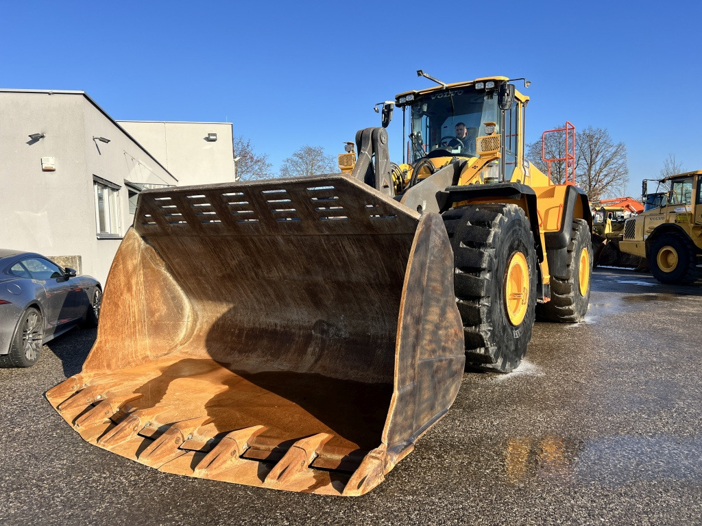 Volvo L 220 H (111448) - Riteņu iekrāvējs: foto 3 Volvo L 220 H (111448) - Riteņu iekrāvējs: foto 3