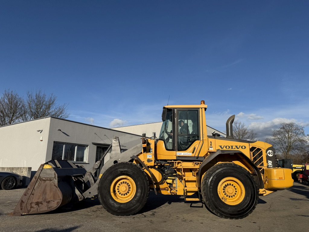 Volvo L 90 F (111773) - Riteņu iekrāvējs: foto 1 Volvo L 90 F (111773) - Riteņu iekrāvējs: foto 1