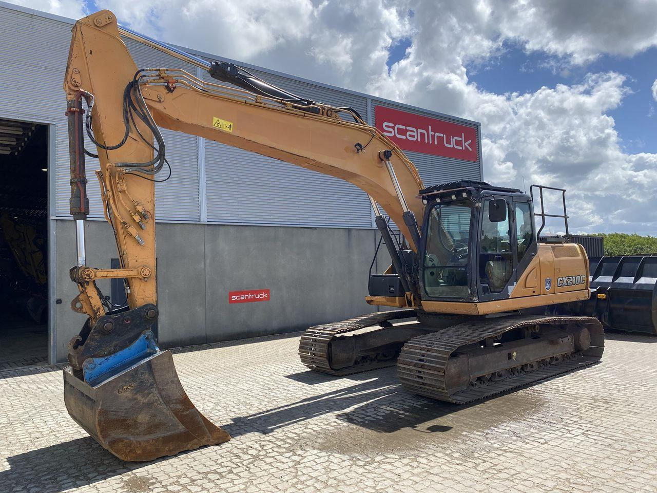 Case CX210C - Kāpurķēžu ekskavators: foto 1 Case CX210C - Kāpurķēžu ekskavators: foto 1