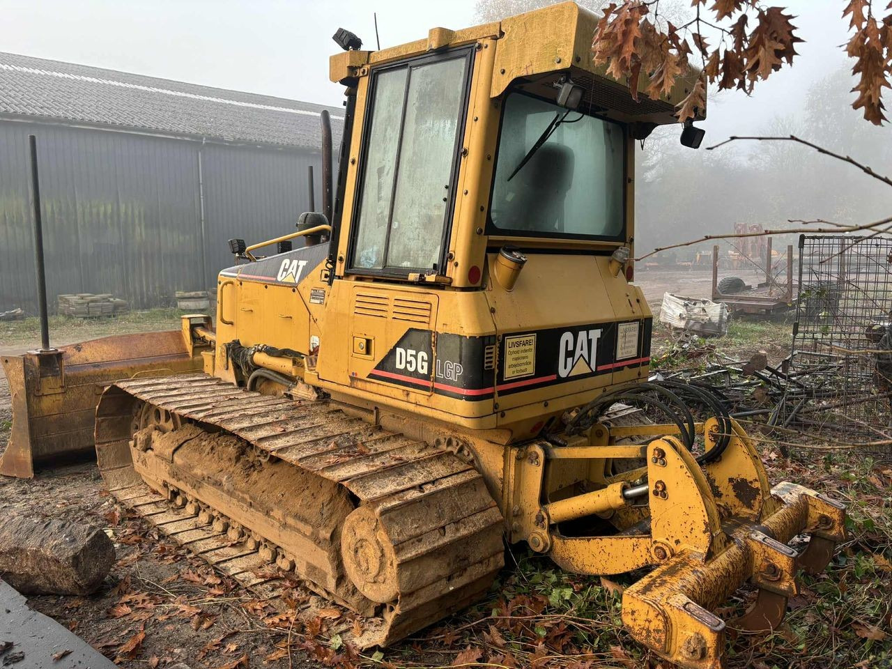 Caterpillar D5G - Buldozers: foto 2 Caterpillar D5G - Buldozers: foto 2