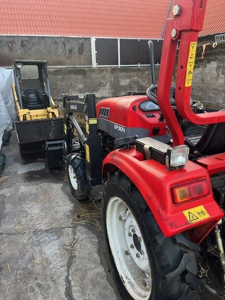Dong feng DF304 - Mini traktors: foto 3 Dong feng DF304 - Mini traktors: foto 3