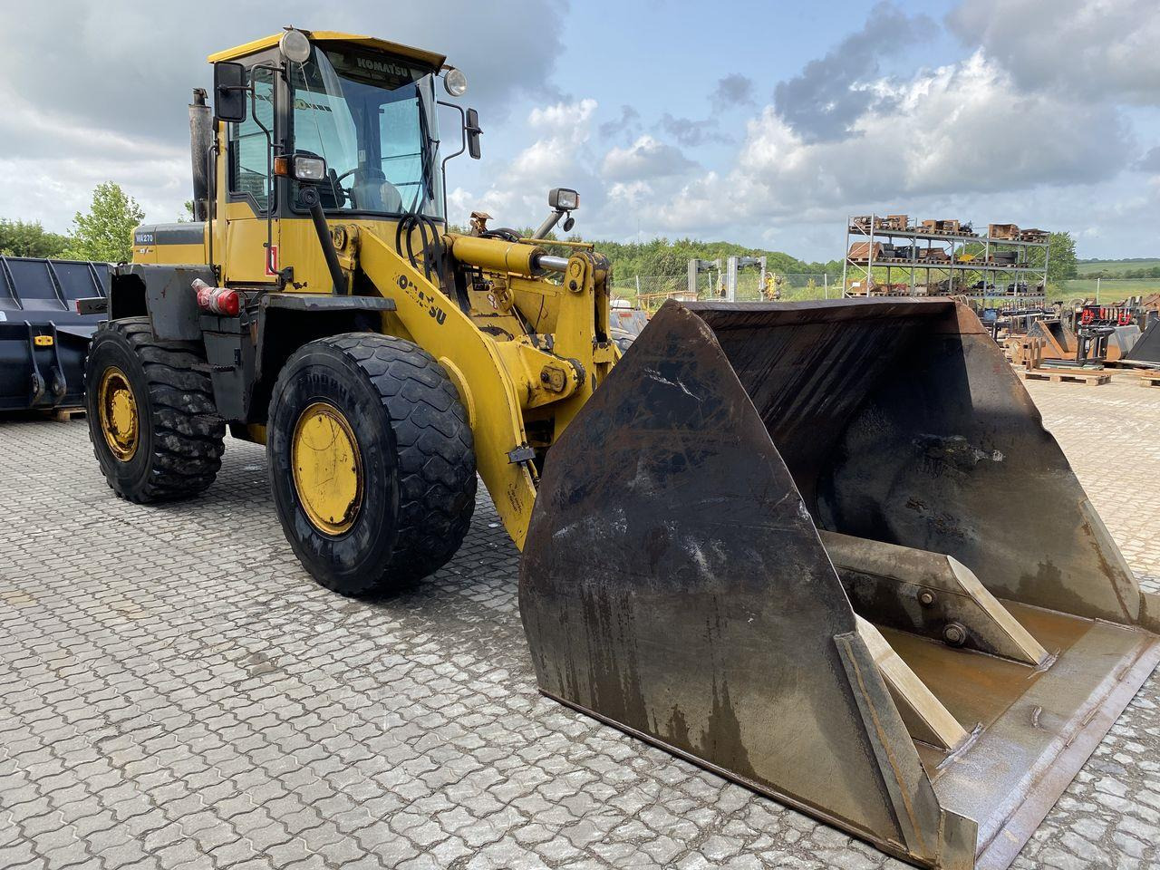 Komatsu WA270-3 - Riteņu iekrāvējs: foto 5 Komatsu WA270-3 - Riteņu iekrāvējs: foto 5