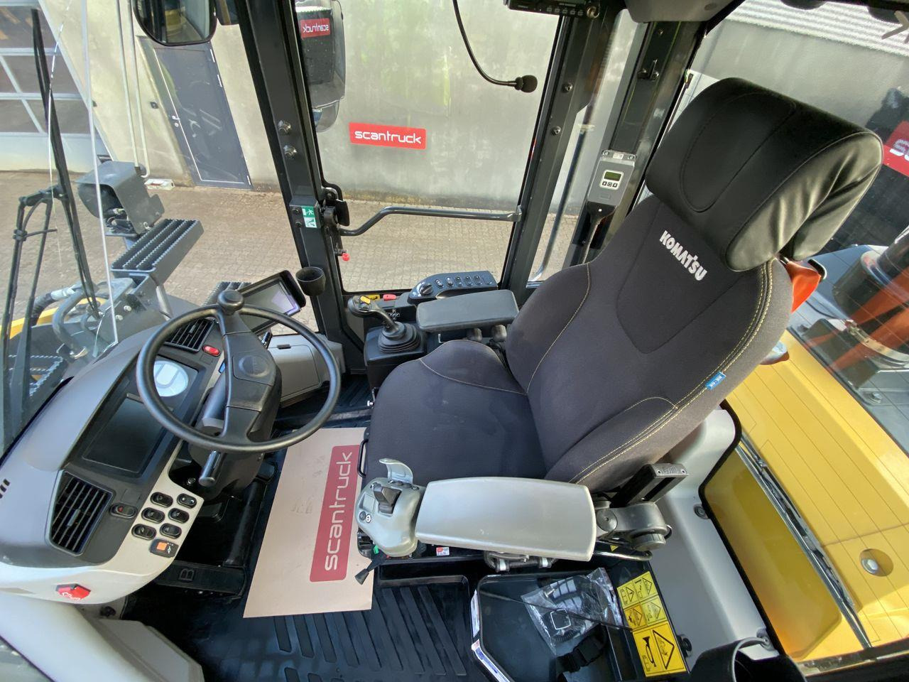 Komatsu WA320-8EO - Riteņu iekrāvējs: foto 3 Komatsu WA320-8EO - Riteņu iekrāvējs: foto 3
