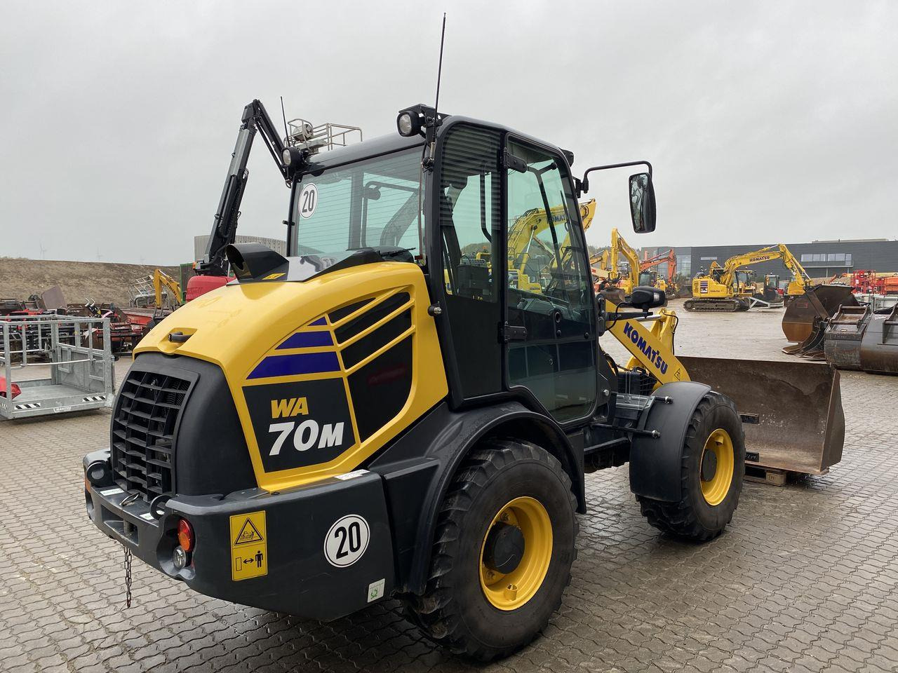 Komatsu WA70M-8EO - Mini iekrāvējs: foto 4 Komatsu WA70M-8EO - Mini iekrāvējs: foto 4