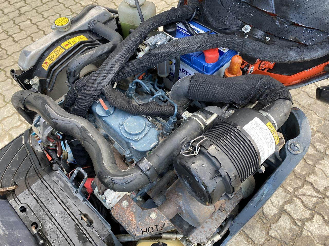 Mini-ekskavators Kubota U10-3: foto 8