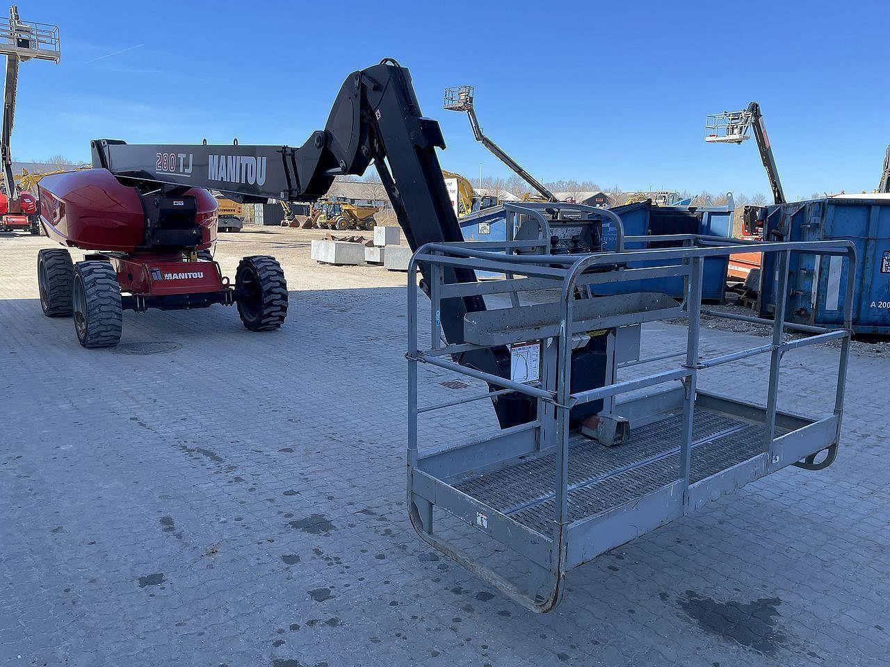 Manitou 280TJ - Teleskopiskais pacēlājs: foto 5 Manitou 280TJ - Teleskopiskais pacēlājs: foto 5