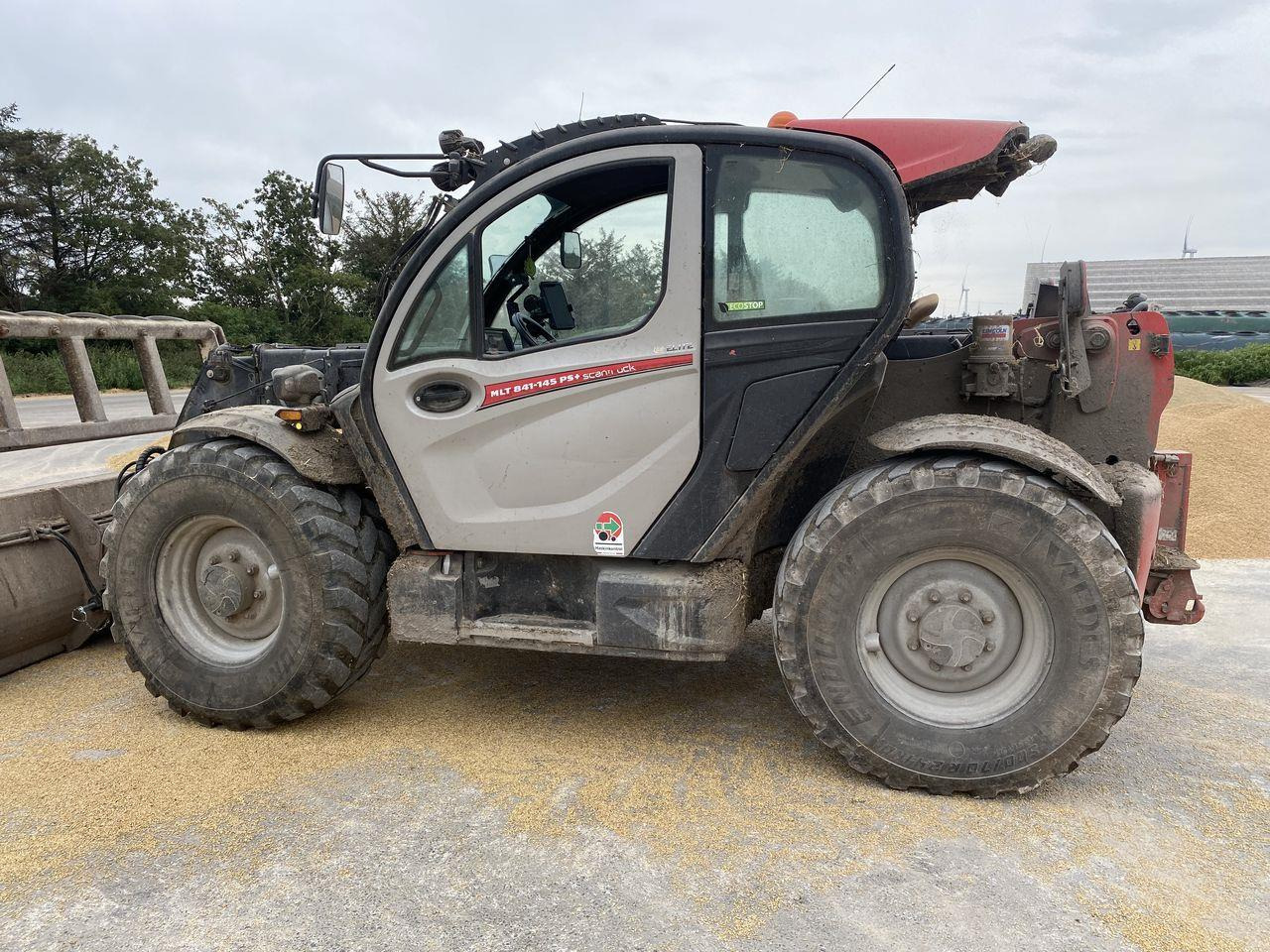 Manitou MLT841-145PS+ ELITE ST5 - Teleskopiskais iekrāvējs: foto 4 Manitou MLT841-145PS+ ELITE ST5 - Teleskopiskais iekrāvējs: foto 4