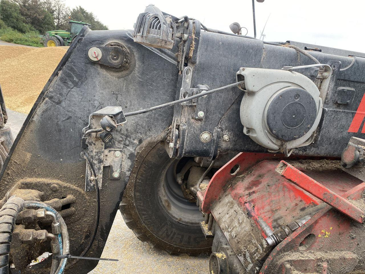 Manitou MLT841-145PS+ ELITE ST5 - Teleskopiskais iekrāvējs: foto 5 Manitou MLT841-145PS+ ELITE ST5 - Teleskopiskais iekrāvējs: foto 5