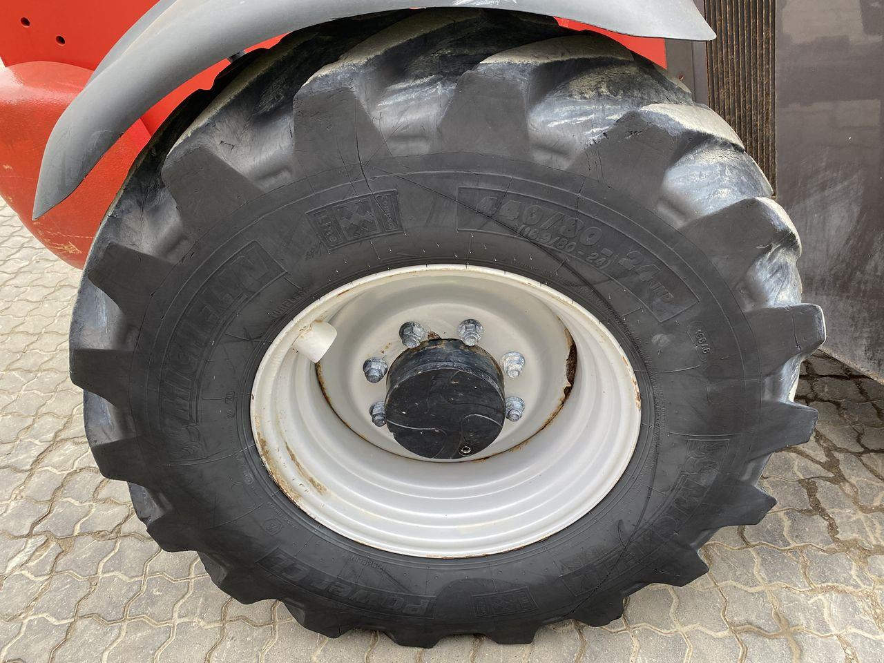 Teleskopiskais iekrāvējs Manitou MT1840A ST3B: foto 7 Teleskopiskais iekrāvējs Manitou MT1840A ST3B: foto 7