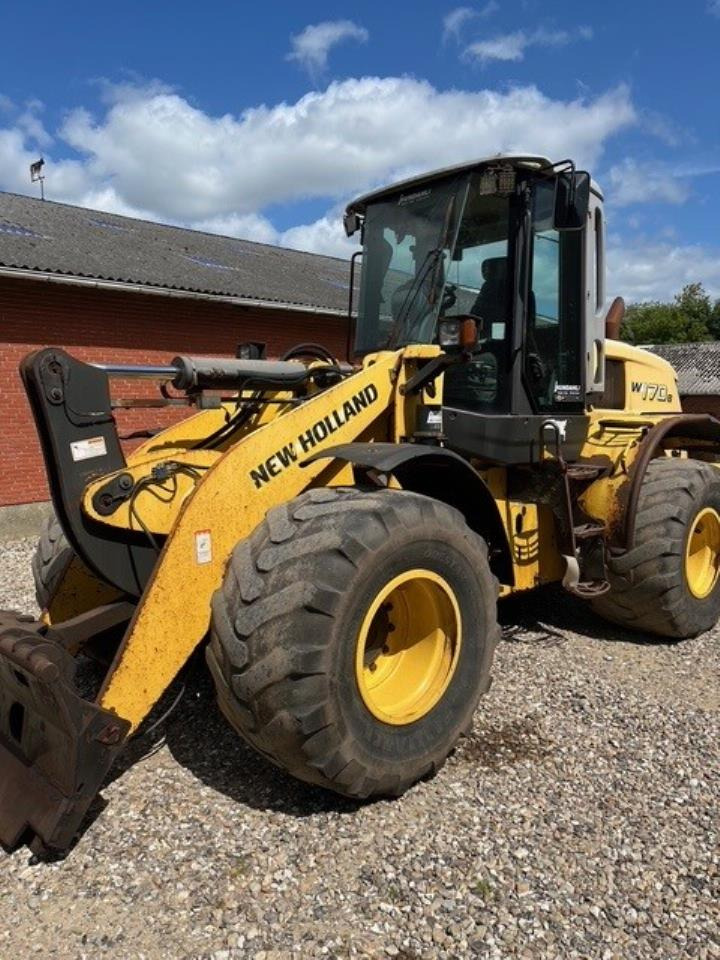 New Holland W170B - Riteņu iekrāvējs: foto 2 New Holland W170B - Riteņu iekrāvējs: foto 2