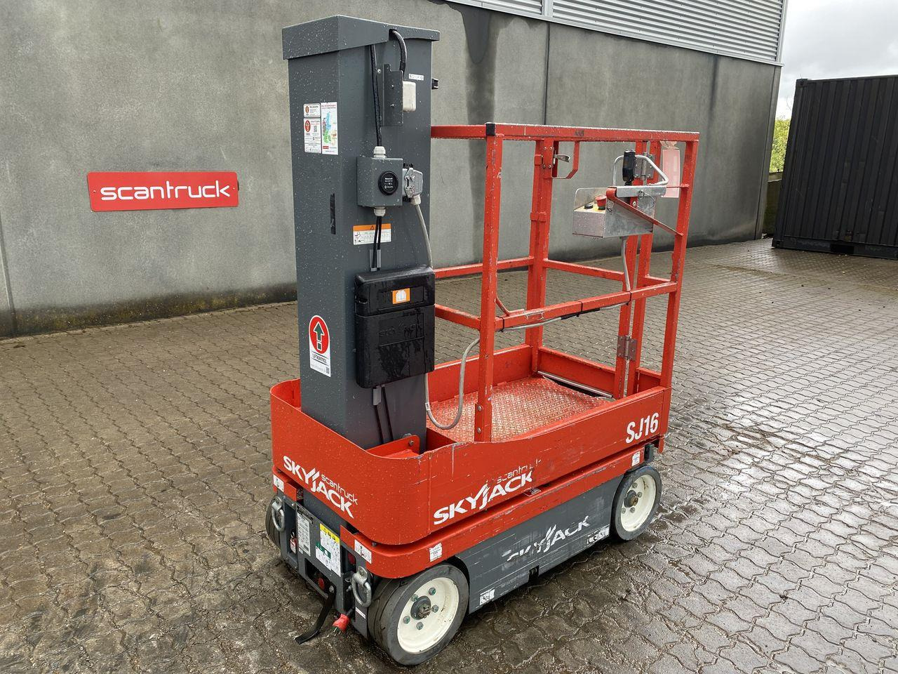 Skyjack SJ16 - Torņa pacēlājs: foto 1 Skyjack SJ16 - Torņa pacēlājs: foto 1