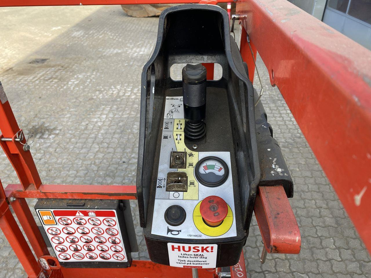 Skyjack SJ3219 - Šķērveida pacēlājs: foto 3 Skyjack SJ3219 - Šķērveida pacēlājs: foto 3