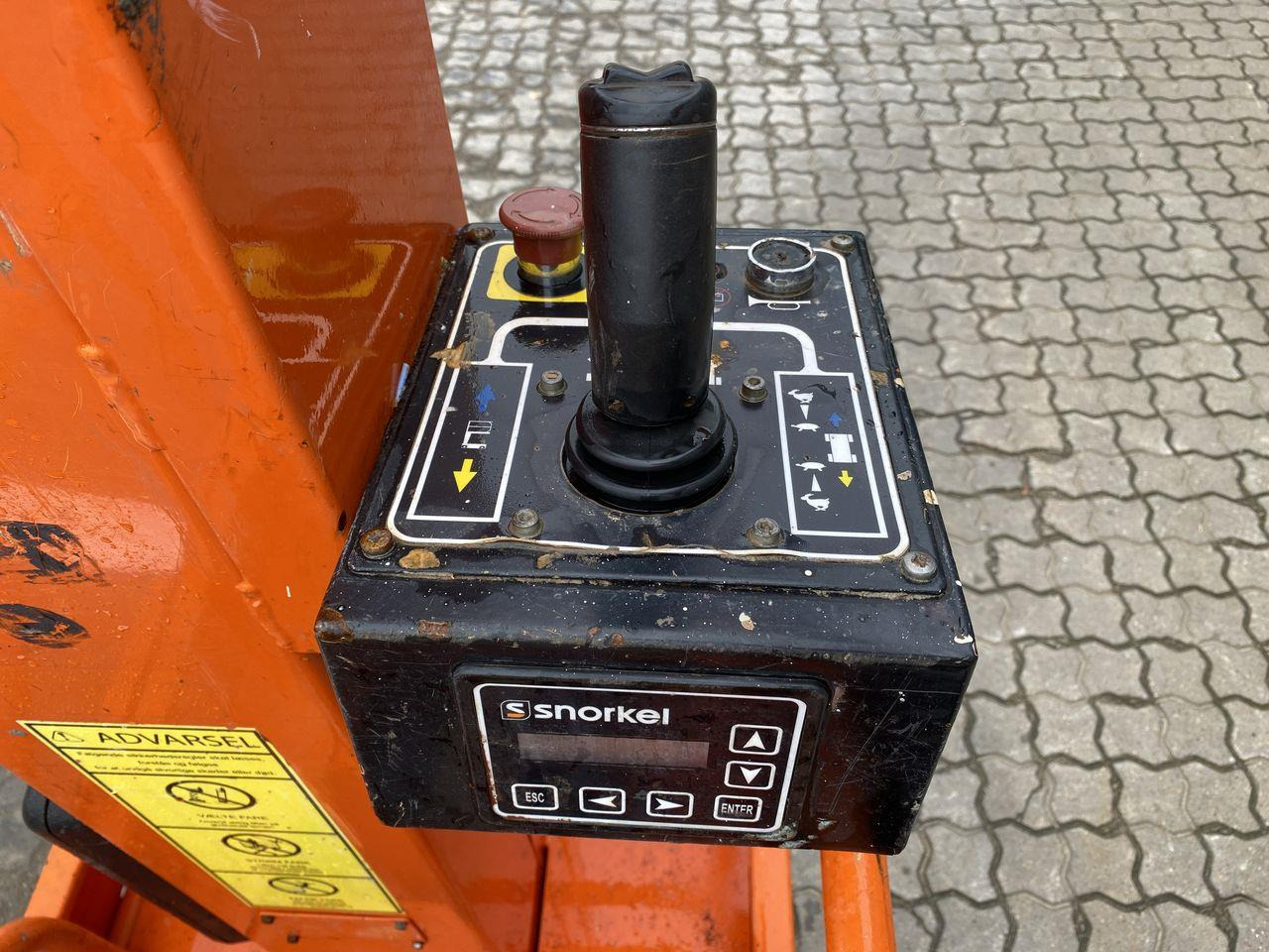 Snorkel TM12 - Torņa pacēlājs: foto 3 Snorkel TM12 - Torņa pacēlājs: foto 3