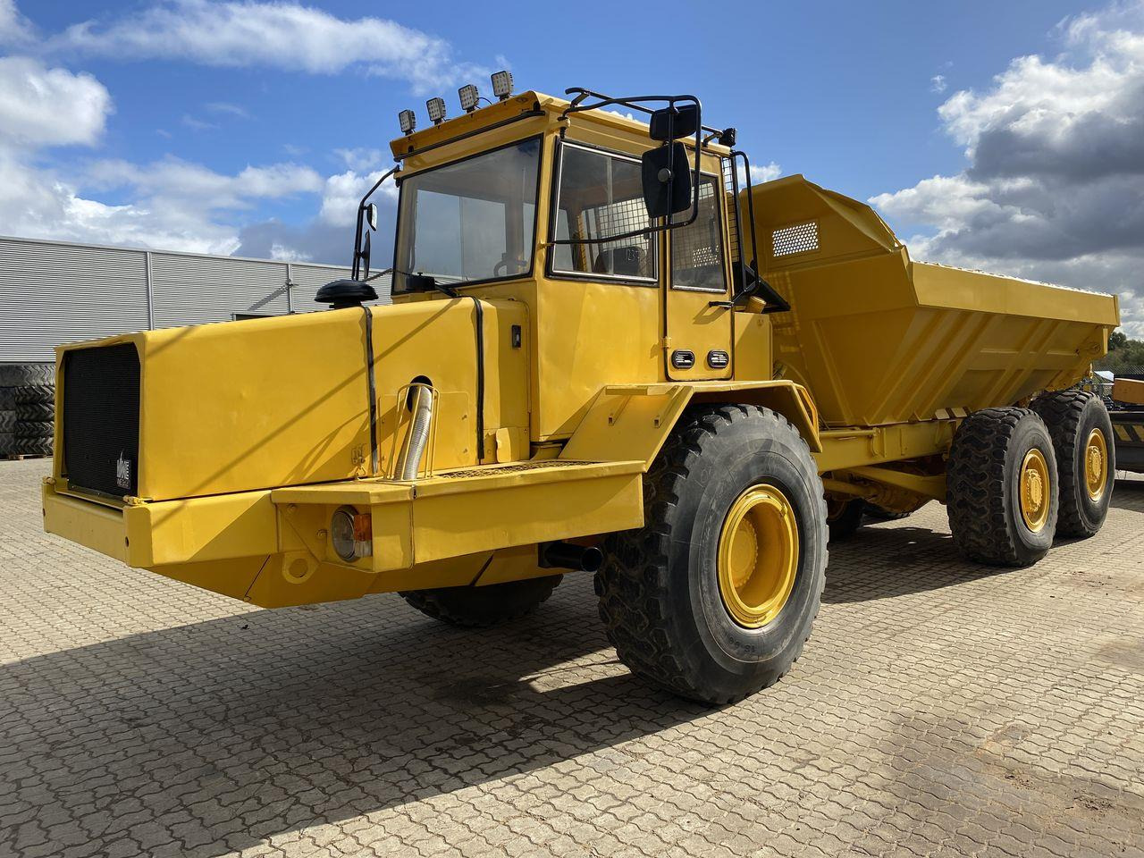 Volvo A20 - Artikulētias pašizgāzējs: foto 1 Volvo A20 - Artikulētias pašizgāzējs: foto 1