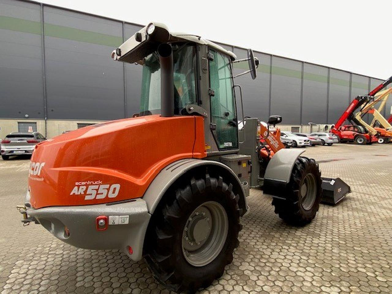 Weycor AR550 HS - Riteņu iekrāvējs: foto 3 Weycor AR550 HS - Riteņu iekrāvējs: foto 3