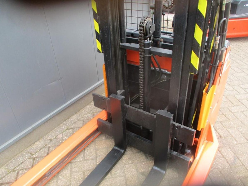 BT RWE 120 - Rokas palešu ratiņi: foto 4 BT RWE 120 - Rokas palešu ratiņi: foto 4