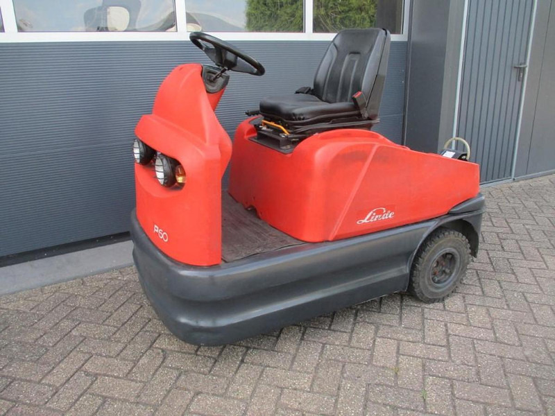 Linde P 60 - Noliktavas vilcējs: foto 1 Linde P 60 - Noliktavas vilcējs: foto 1