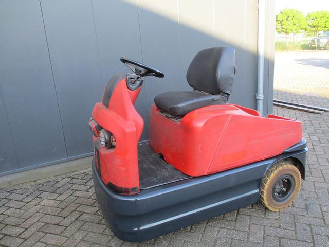 Linde P60 - Noliktavas vilcējs: foto 3 Linde P60 - Noliktavas vilcējs: foto 3
