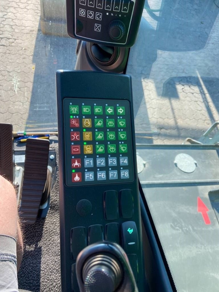 Atkritumu iekrāvējs Sennebogen 835 M: foto 14