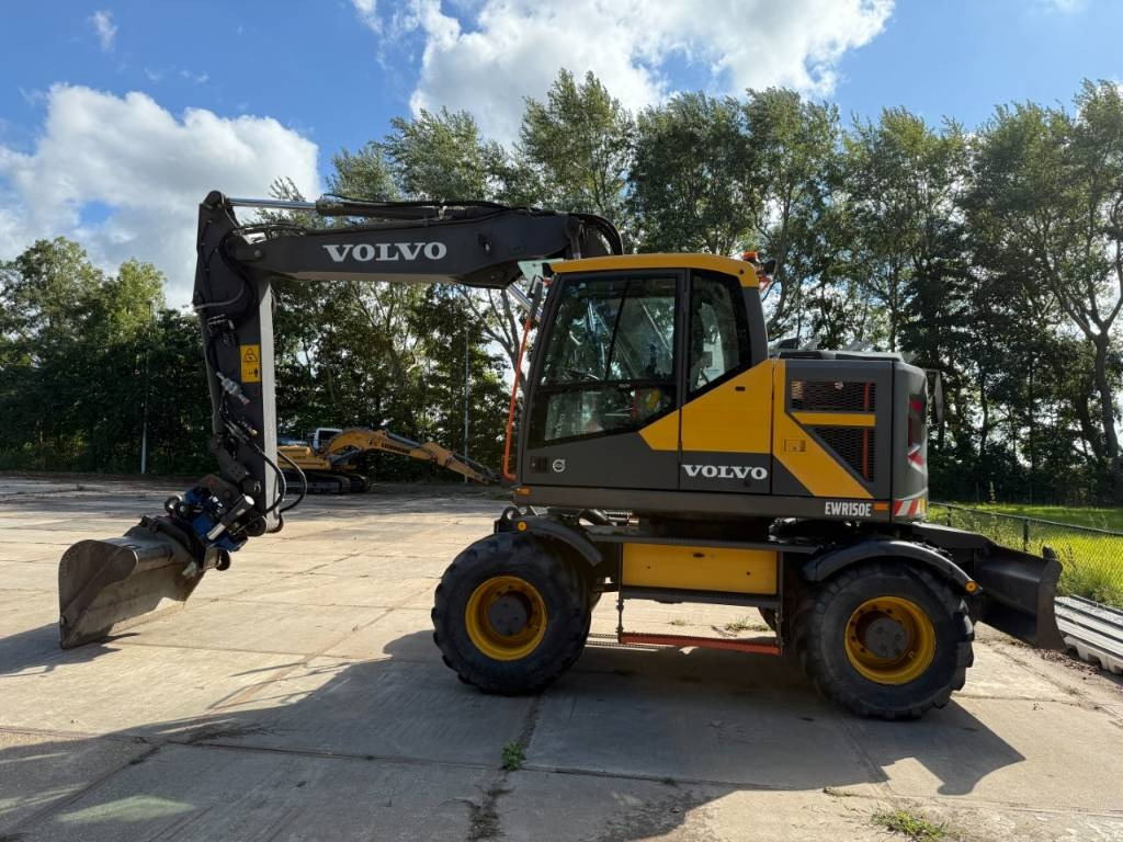 Volvo EWR 150 E  - Riteņu ekskavators: foto 1 Volvo EWR 150 E  - Riteņu ekskavators: foto 1