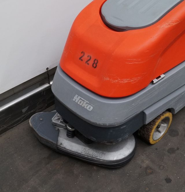 Hako Hakomatic B70 - Grīdas mazgāšanas iekārta: foto 3 Hako Hakomatic B70 - Grīdas mazgāšanas iekārta: foto 3