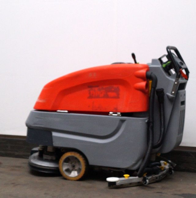 Hako Hakomatic B70 - Grīdas mazgāšanas iekārta: foto 2 Hako Hakomatic B70 - Grīdas mazgāšanas iekārta: foto 2