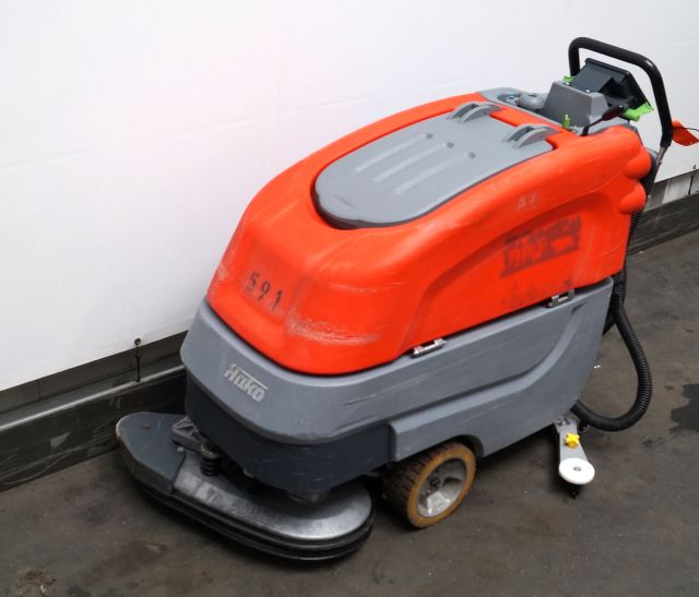 Hako Hakomatic B70 - Grīdas mazgāšanas iekārta: foto 3 Hako Hakomatic B70 - Grīdas mazgāšanas iekārta: foto 3