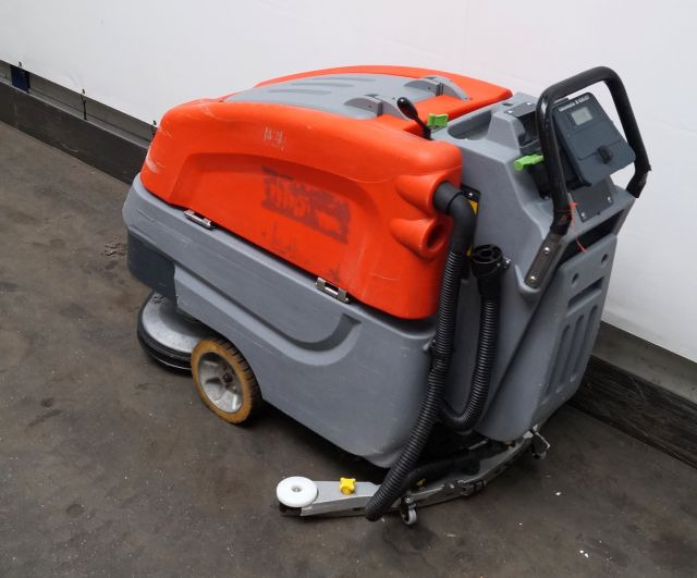 Hako Hakomatic B70 - Grīdas mazgāšanas iekārta: foto 4 Hako Hakomatic B70 - Grīdas mazgāšanas iekārta: foto 4
