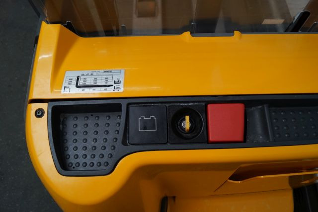 Jungheinrich EJC112 - Krautņotājs: foto 4 Jungheinrich EJC112 - Krautņotājs: foto 4