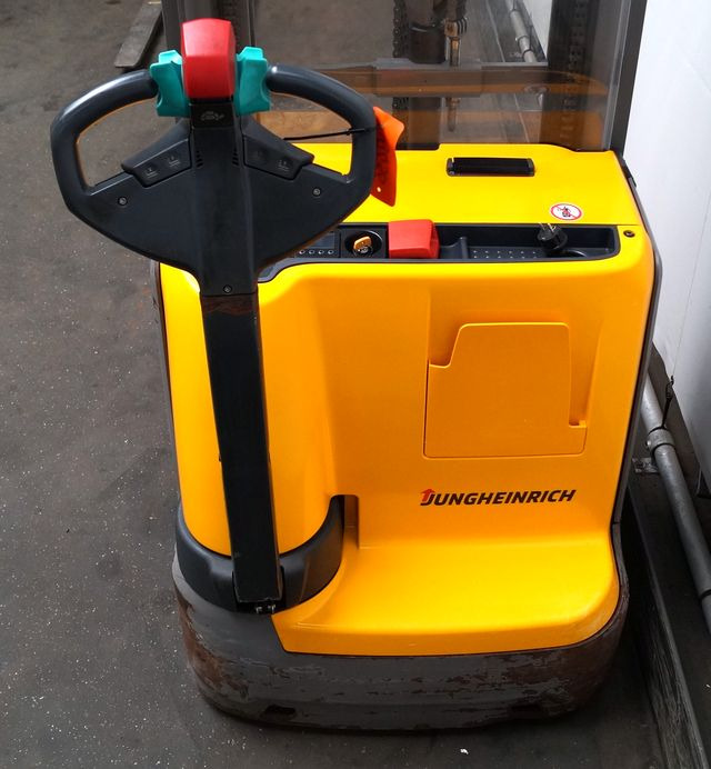 Jungheinrich EJC212 - Krautņotājs: foto 3 Jungheinrich EJC212 - Krautņotājs: foto 3