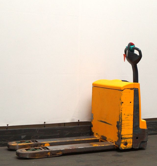 Jungheinrich EJE116 - Rokas palešu ratiņi: foto 1 Jungheinrich EJE116 - Rokas palešu ratiņi: foto 1