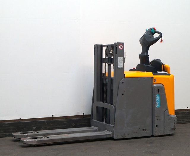 Jungheinrich ERD220 - Krautņotājs: foto 1 Jungheinrich ERD220 - Krautņotājs: foto 1