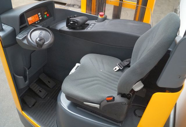 Jungheinrich ETV214 - Bīdmasta krautņotājs: foto 3 Jungheinrich ETV214 - Bīdmasta krautņotājs: foto 3