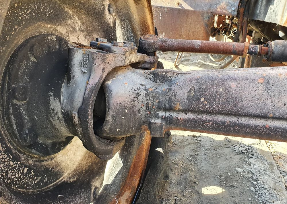 Claas Ares Renault 556 wał blok silnik głowica most zwolnica skrzynia - Pārnesumkārba - Lauksaimniecības tehnika: foto 4 Claas Ares Renault 556 wał blok silnik głowica most zwolnica skrzynia - Pārnesumkārba - Lauksaimniecības tehnika: foto 4