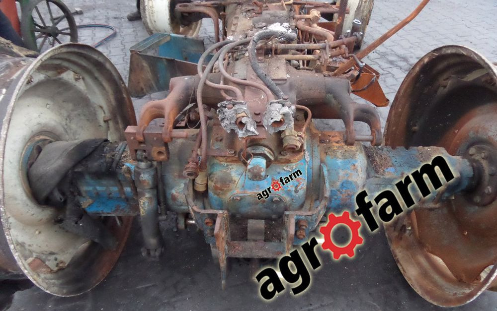 Ford 7700 7710 silnik skrzynia most zwolnica oś wał zawór blok - Dzinējs - Lauksaimniecības tehnika: foto 4 Ford 7700 7710 silnik skrzynia most zwolnica oś wał zawór blok - Dzinējs - Lauksaimniecības tehnika: foto 4
