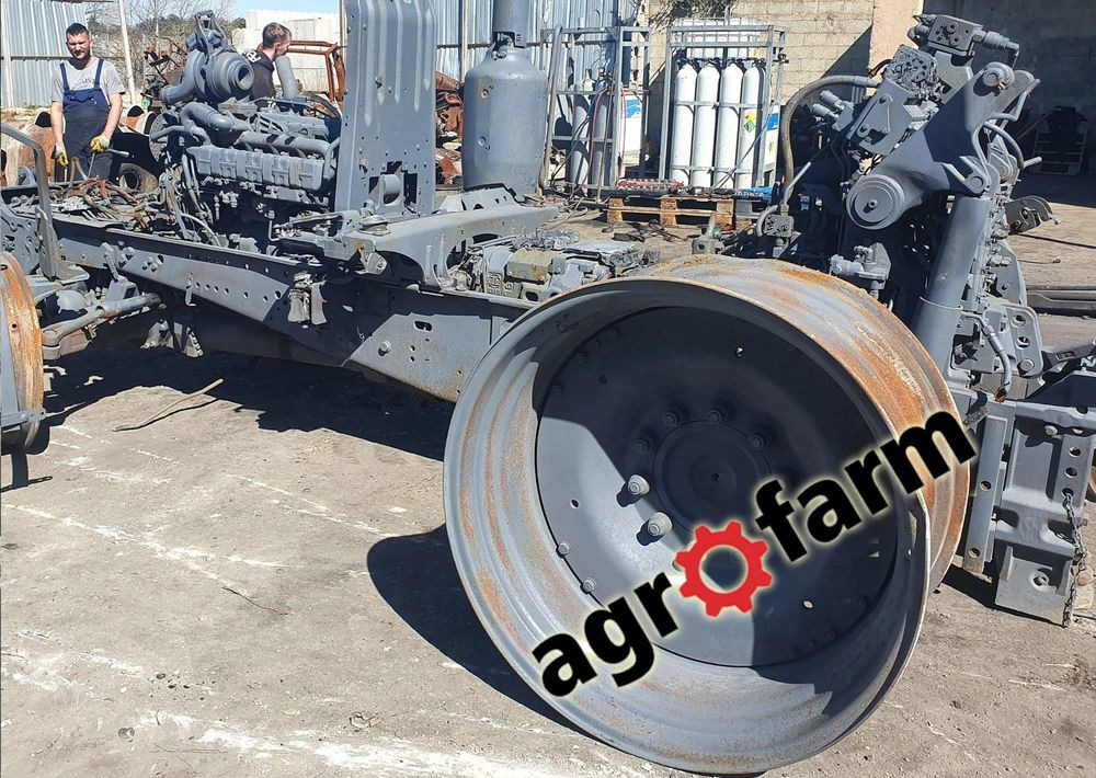 John Deere 6195R 6190 6R most wał blok skrzynia obudowa zwolnica - Pārnesumkārba - Lauksaimniecības tehnika: foto 4 John Deere 6195R 6190 6R most wał blok skrzynia obudowa zwolnica - Pārnesumkārba - Lauksaimniecības tehnika: foto 4