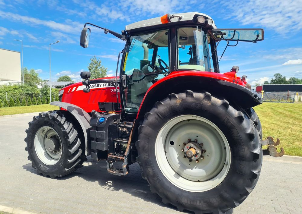 Massey Ferguson 7620 Dyna-VT - Traktors: foto 4 Massey Ferguson 7620 Dyna-VT - Traktors: foto 4