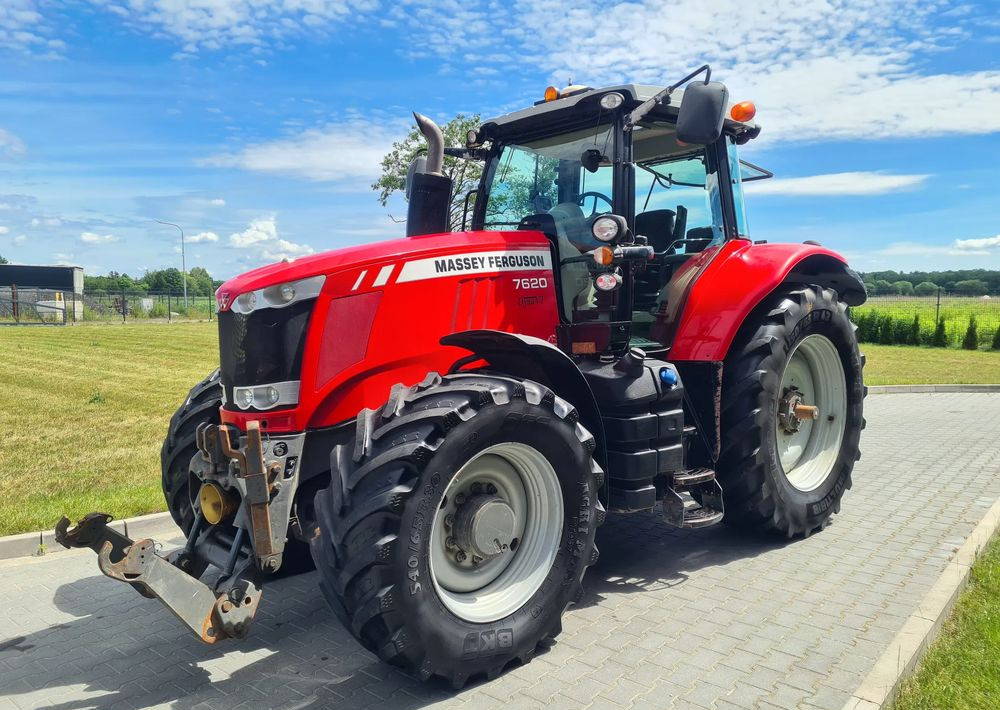 Massey Ferguson 7620 Dyna-VT - Traktors: foto 1 Massey Ferguson 7620 Dyna-VT - Traktors: foto 1