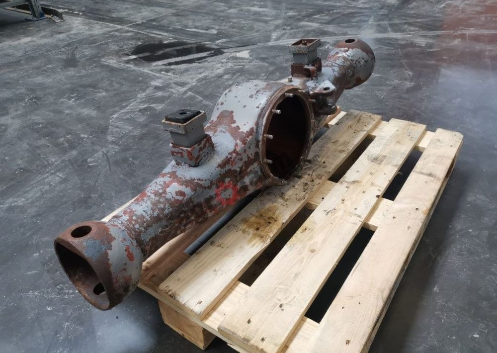 OBUDOWA MOSTU MASSEY FERGUSON 590 592 698 595 298 - Transmisija: foto 1 OBUDOWA MOSTU MASSEY FERGUSON 590 592 698 595 298 - Transmisija: foto 1